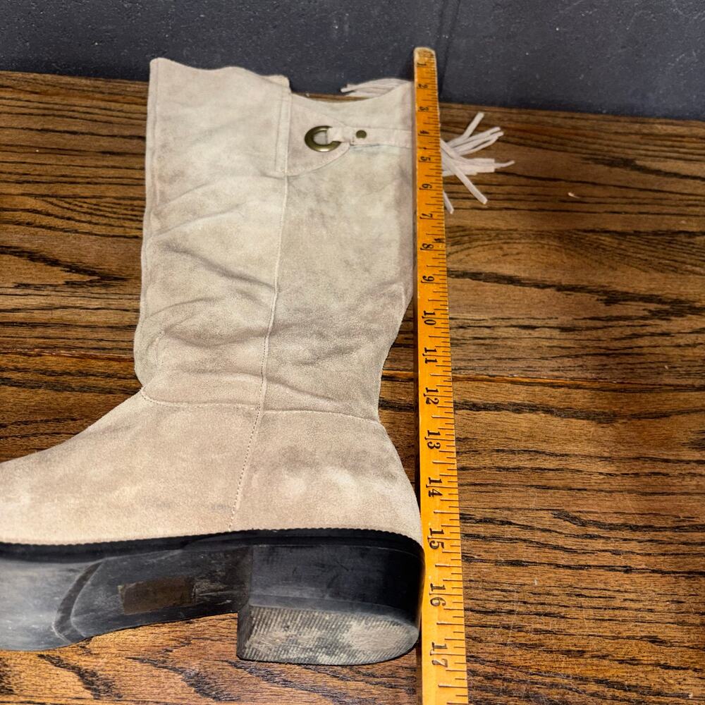 Maurices Women’s 10 Tan Suede Knee High Boots Tassel Side Zip - Picture 9 of 10